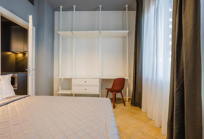 شقة غرفة واحدة, Residence 9 Line