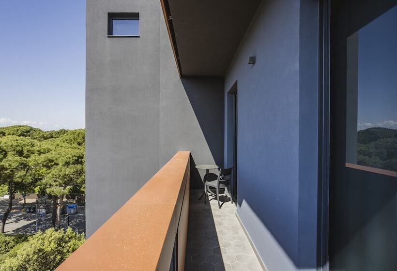 إستوديو قياسى, Residence 9 Line