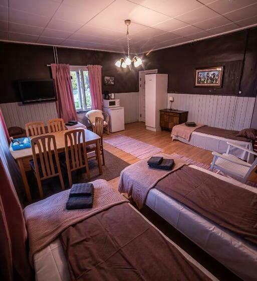 经济四人间 - 带共用浴室, Arctic Guesthouse & Igloos