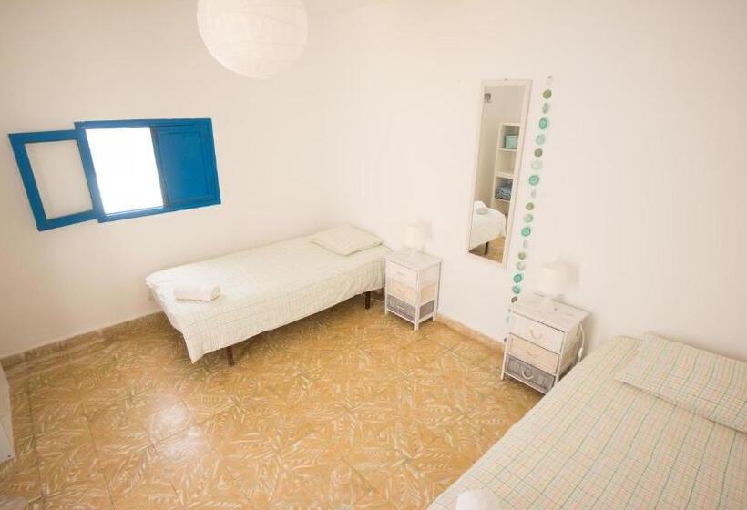 공동 객실, Sol Y Mar Surf Camp