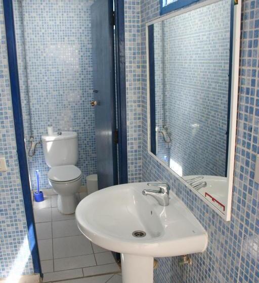 공용 욕실 구비 공동 객실 내의 침대, Sol Y Mar Surf Camp