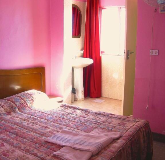 اتاق استاندارد یک نفره, Valentine Inn
