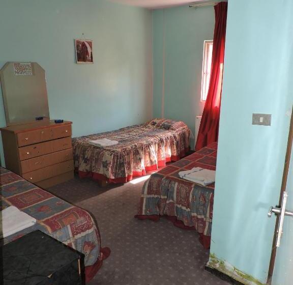 اتاق استاندارد سه نفره, Valentine Inn