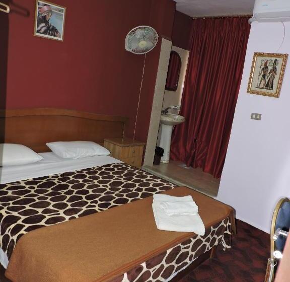 اتاق استاندارد یک نفره, Valentine Inn