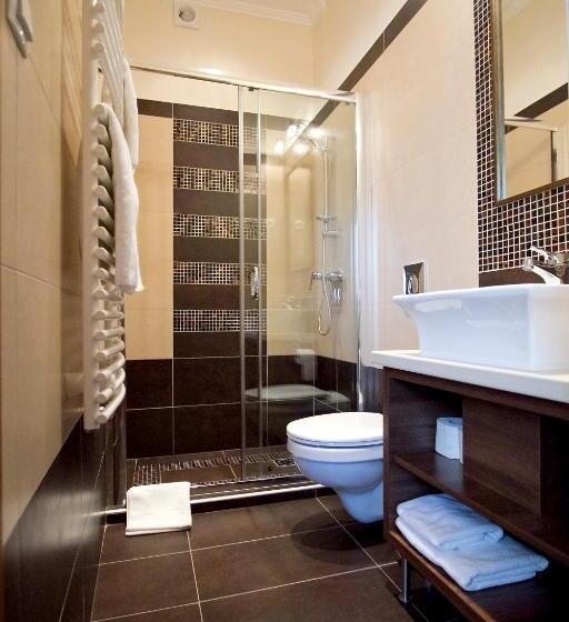 غرفة قياسية, Centrum Panzió