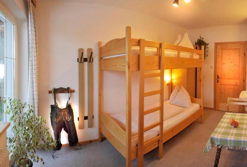 Апартаменты 2 Спальни, Hocheggerhof   Urlaub Am Bauernhof