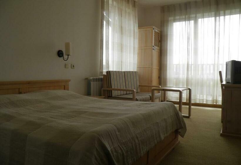 标准间, Pripetzite