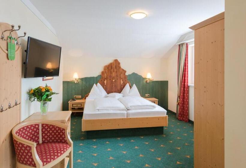 דירת פנטהאוז 1 חדרי שינה, Landhaus St. Georg