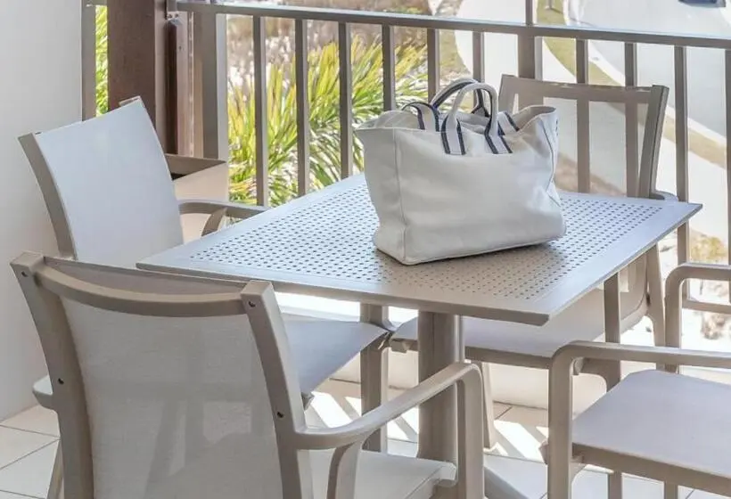 1ベッドルームファミリーアパートメント, Oaks Casuarina Santai Resort