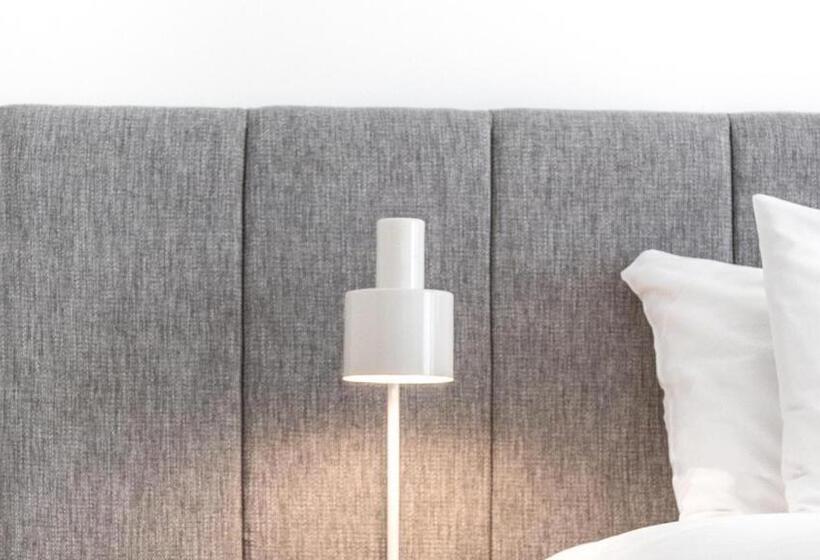 إستوديو قياسى داخلى, Oaks Casuarina Santai Resort