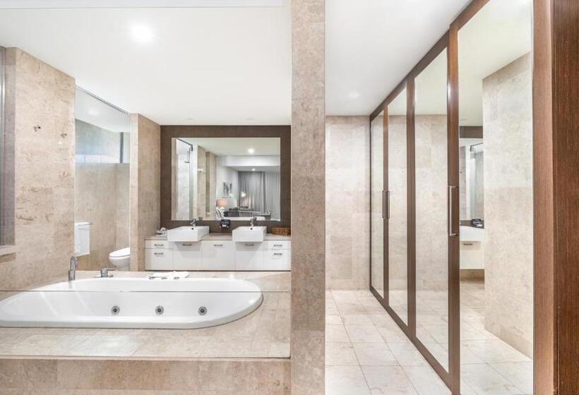 إستوديو قياسى داخلى, Oaks Casuarina Santai Resort