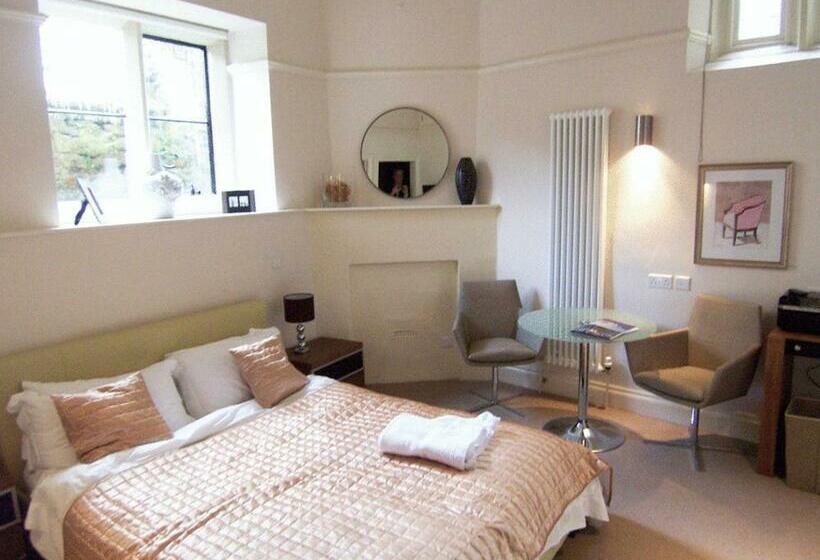 اتاق استاندارد, Bagshaw Hall