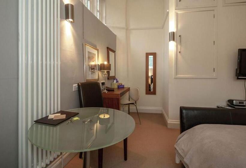 اتاق سوپریور خانوادگی, Bagshaw Hall