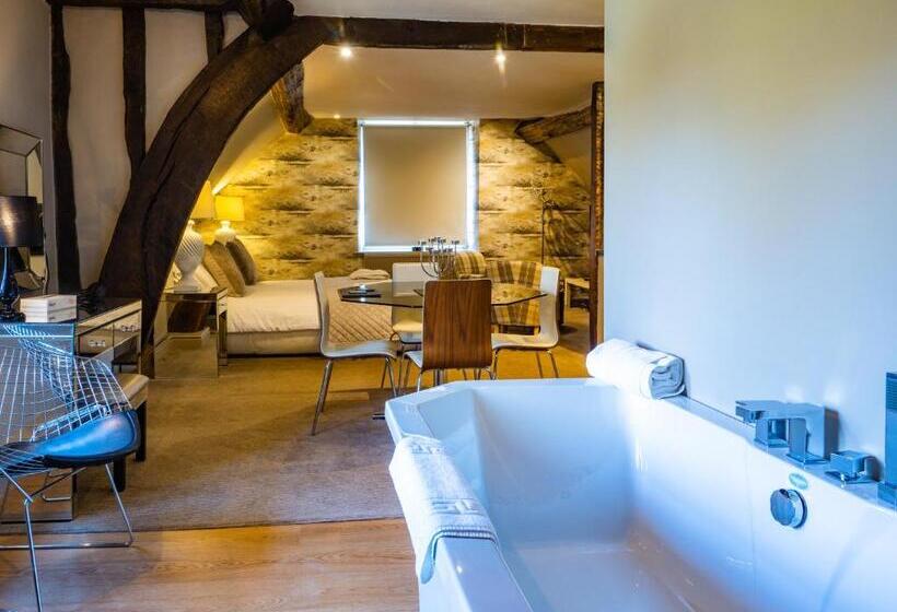 اتاق لوکس, Bagshaw Hall