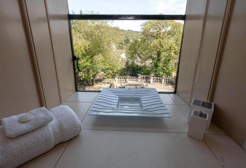 اتاق سوپریور, Bagshaw Hall