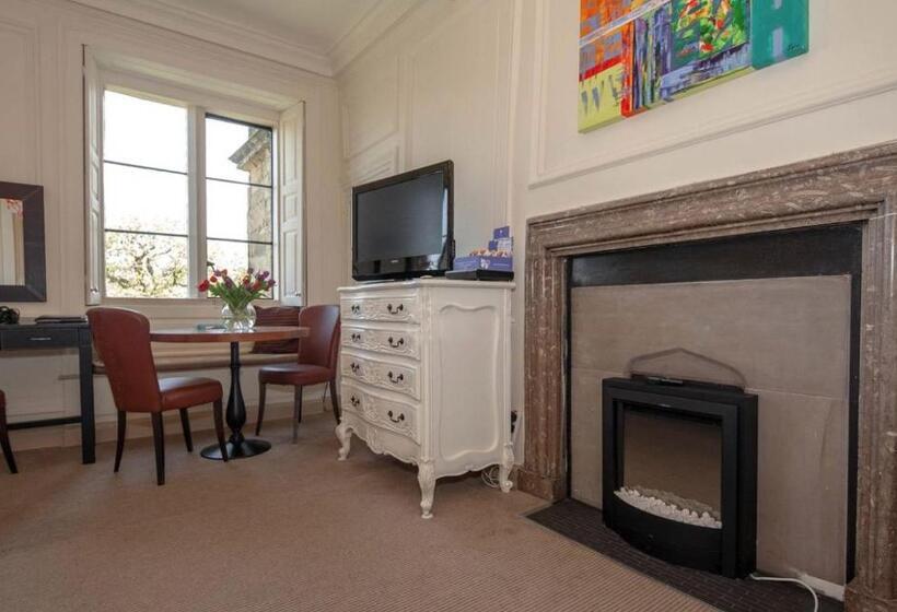 اتاق سوپریور, Bagshaw Hall