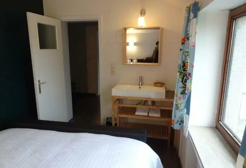 Perhehuone, Guesthouse Les Tilleuls