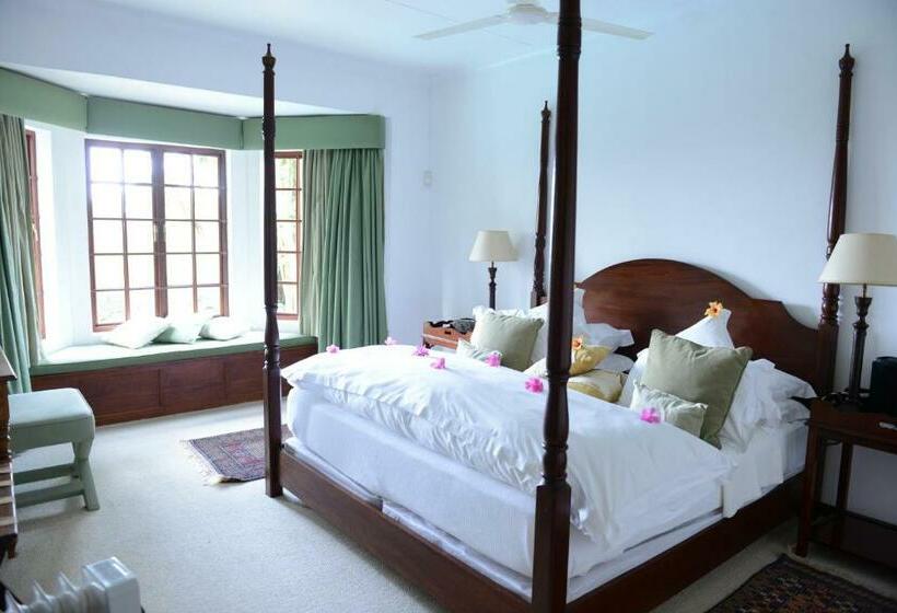 Президентский Люкс, Highgrove House Country Hotel, Restaurant, Farm & Spa
