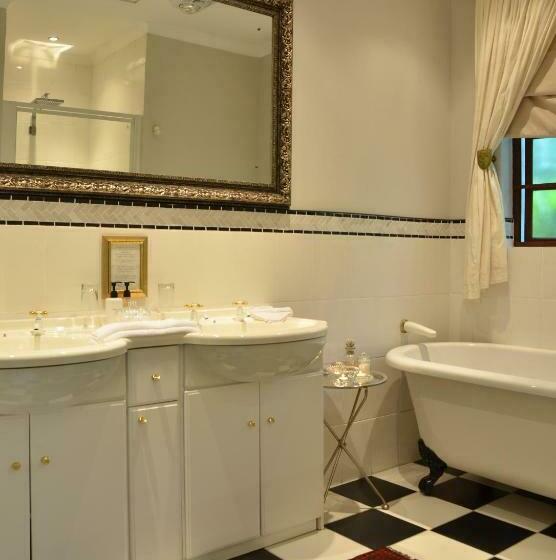 Люкс Повышенной Комфортности, Highgrove House Country Hotel, Restaurant, Farm & Spa