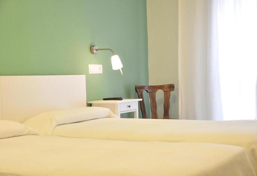 Номер Стандарт, Hostal Portugal