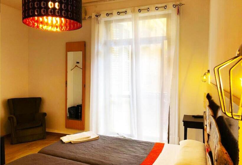 اتاق استاندارد, Hostal Portugal