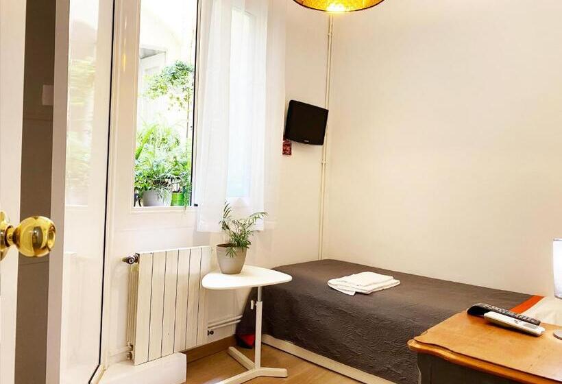 Номер Стандарт Индивидуальный, Hostal Portugal