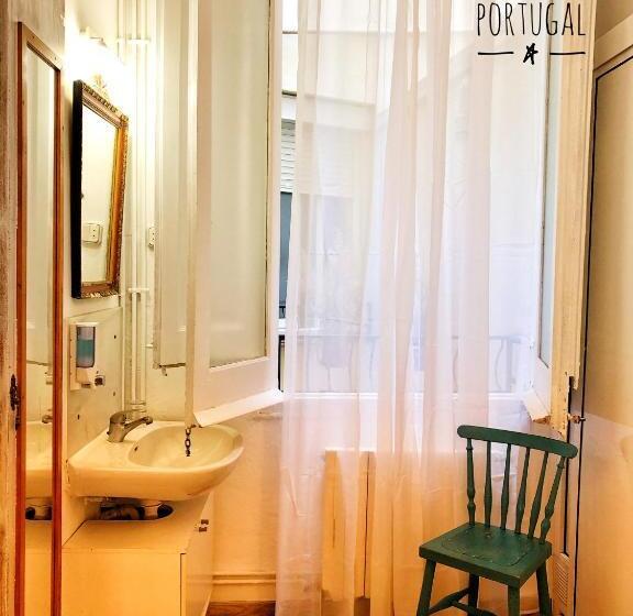 اتاق استاندارد, Hostal Portugal