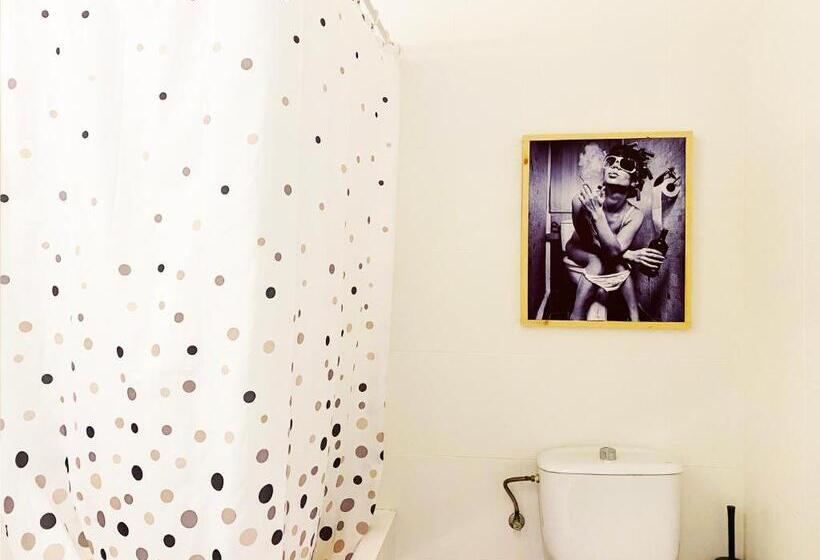 اتاق استاندارد, Hostal Portugal