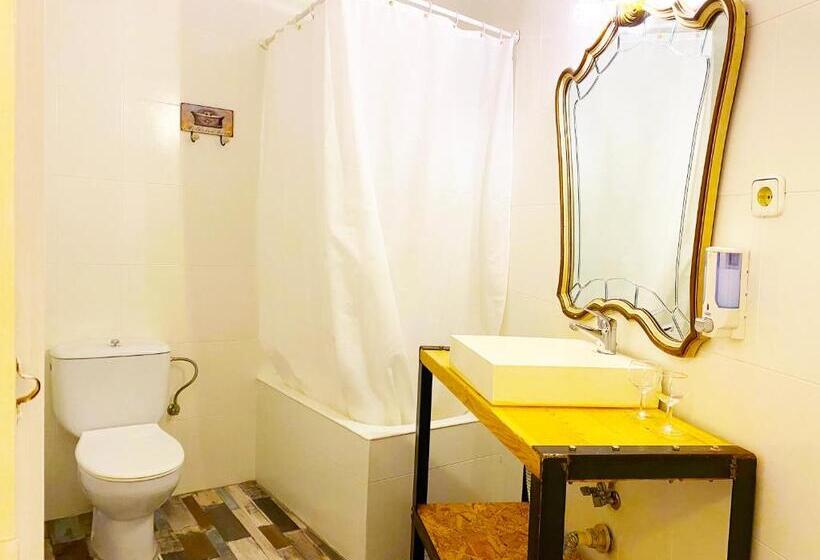 اتاق سوپریور, Hostal Portugal