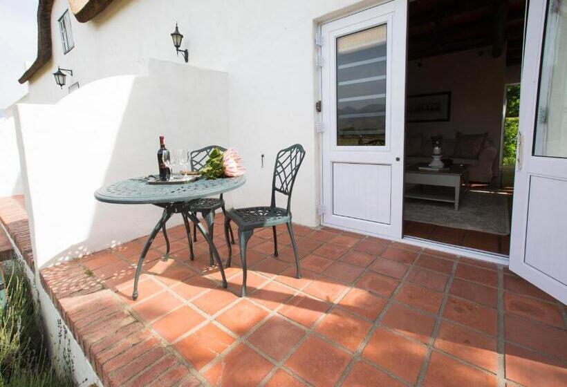 سوییت, Klein Waterval Riverside Lodge