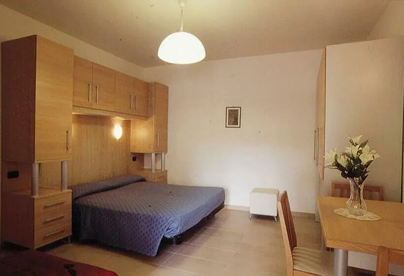 استودیوی استاندارد, Residence Helene