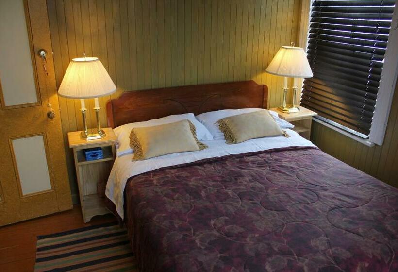 Номер Стандарт, Auberge Du Café Chez Sam