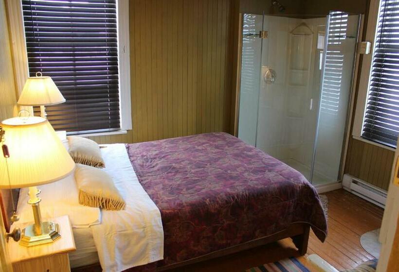 スタンダードルーム, Auberge Du Café Chez Sam