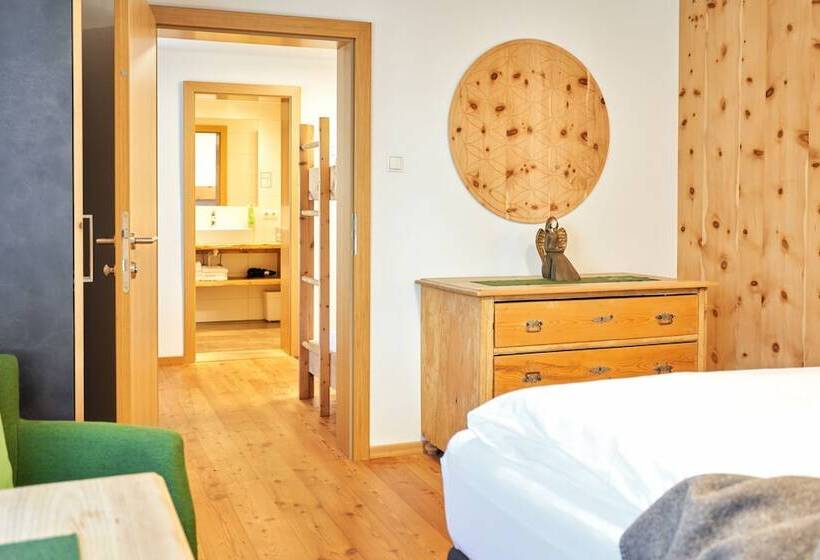 اتاق خانوادگی, Bio Pension Bliem