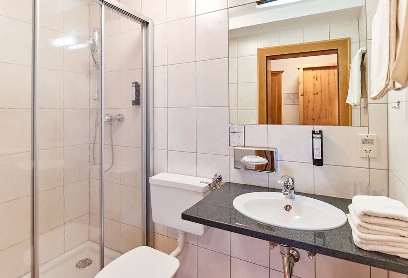 اتاق راحتی سه تخته, Bio Pension Bliem