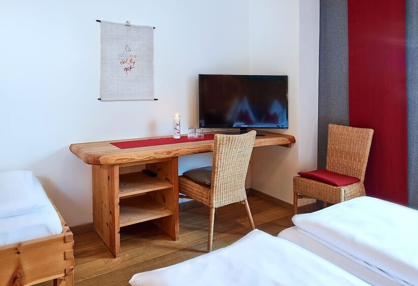 اتاق راحتی سه تخته, Bio Pension Bliem