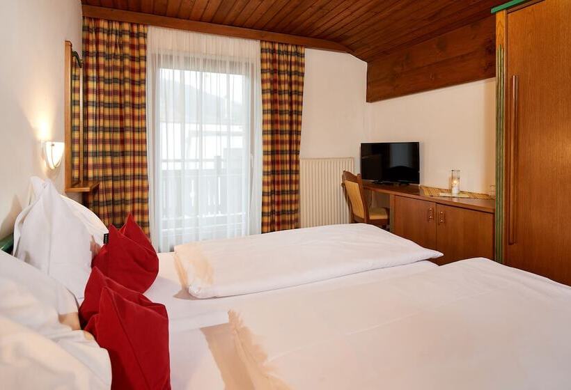 اتاق خانوادگی, Bio Pension Bliem