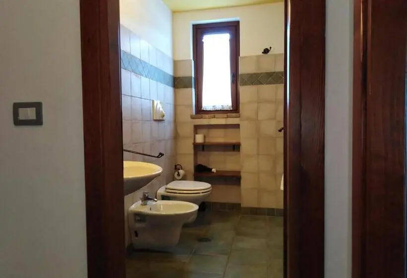 Huoneisto 1 Makuuhuone, Agriturismo La Svolta