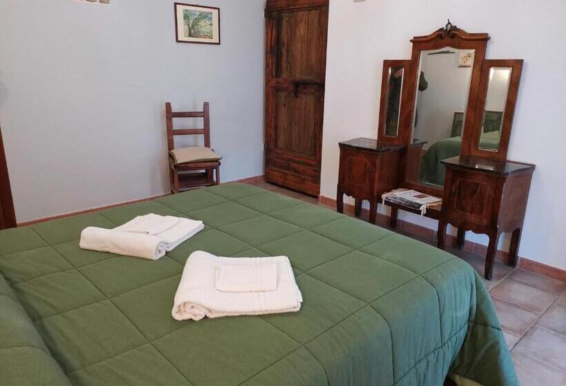 اتاق استاندارد, Agriturismo La Svolta