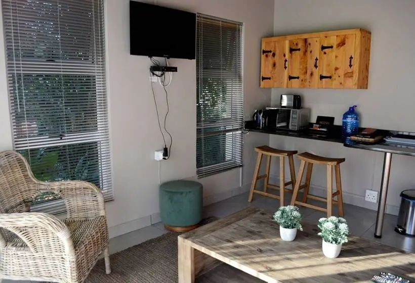 Talo 1 Makuuhuone, Kududu Guest House