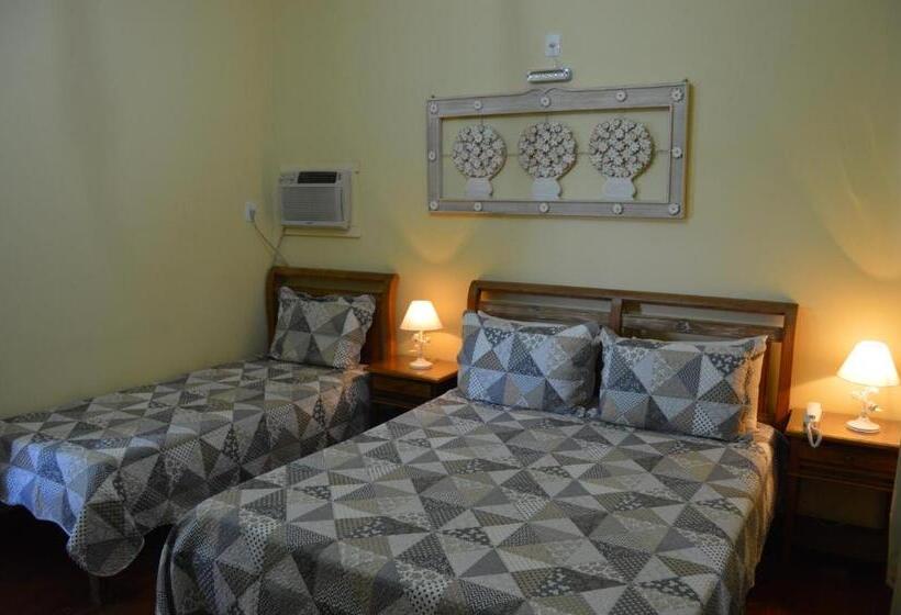 4인용 스탠다드 룸, Pousada Berço Da Liberdade