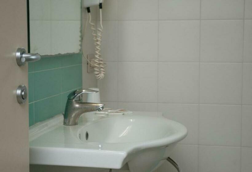 آپارتمان 1 خوابه, Residence Art