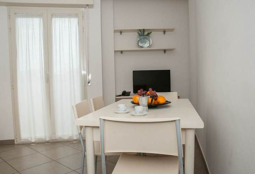 آپارتمان 1 خوابه, Residence Art