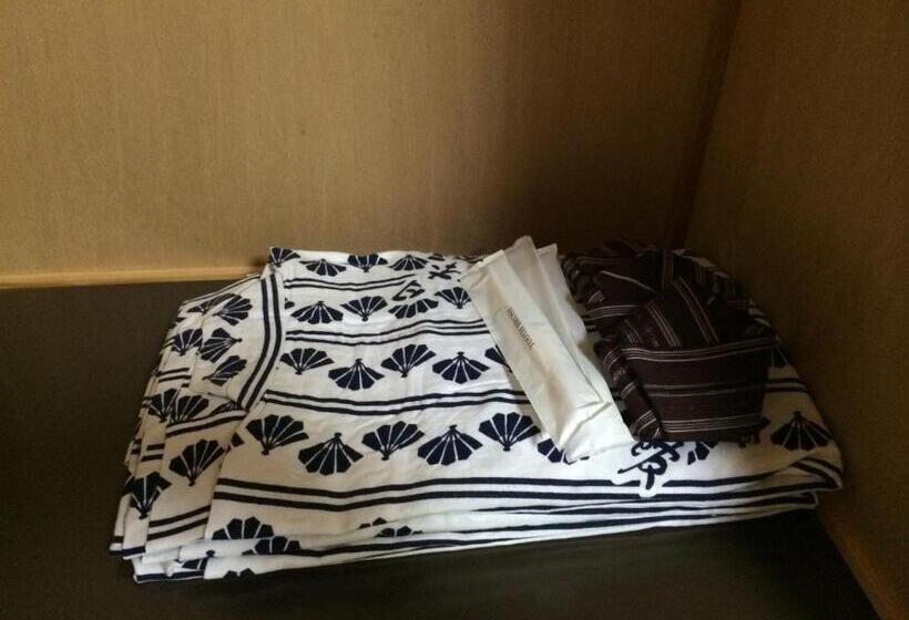 Pokój Standard Trzyosobowy, Nihonkan