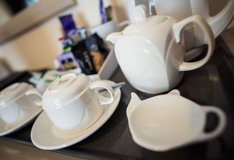 高级大房间, The Old Bell Inn