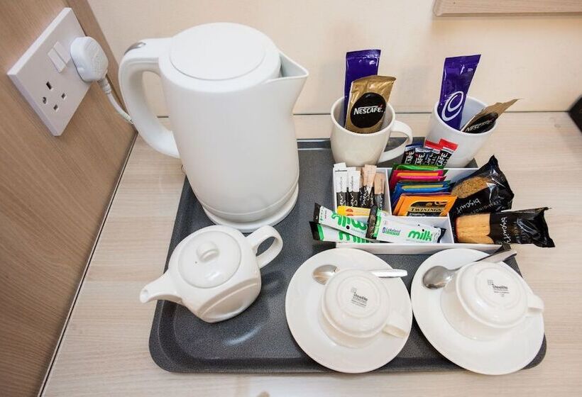 高级大房间, The Old Bell Inn