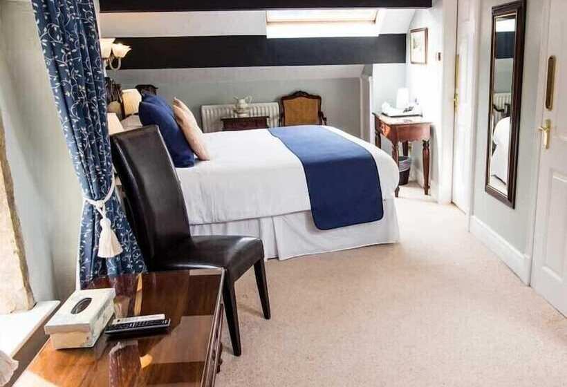 高级大房间, The Old Bell Inn