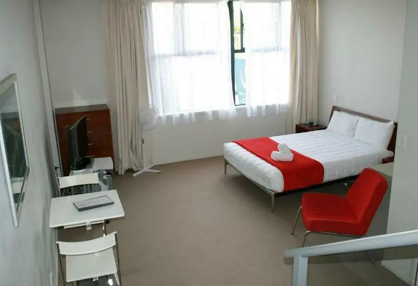 スタンダードスタジオ, Atlas Suites And Apartments