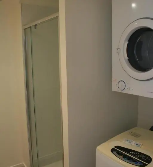 ２ベッドルームアパートメント, Atlas Suites And Apartments
