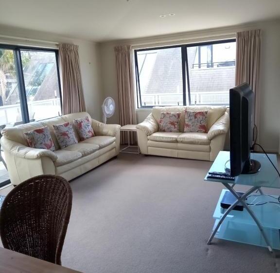 침실 3개 아파트, Atlas Suites And Apartments